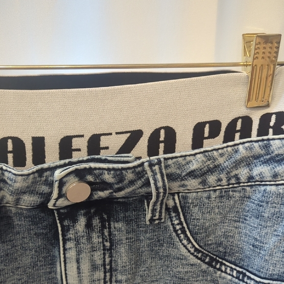 Aleeza PARIS Women's STRETCH Denim Long Skirt With White Accent Waistband Small - Picture 4 of 7